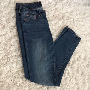 Blue skinny jeans